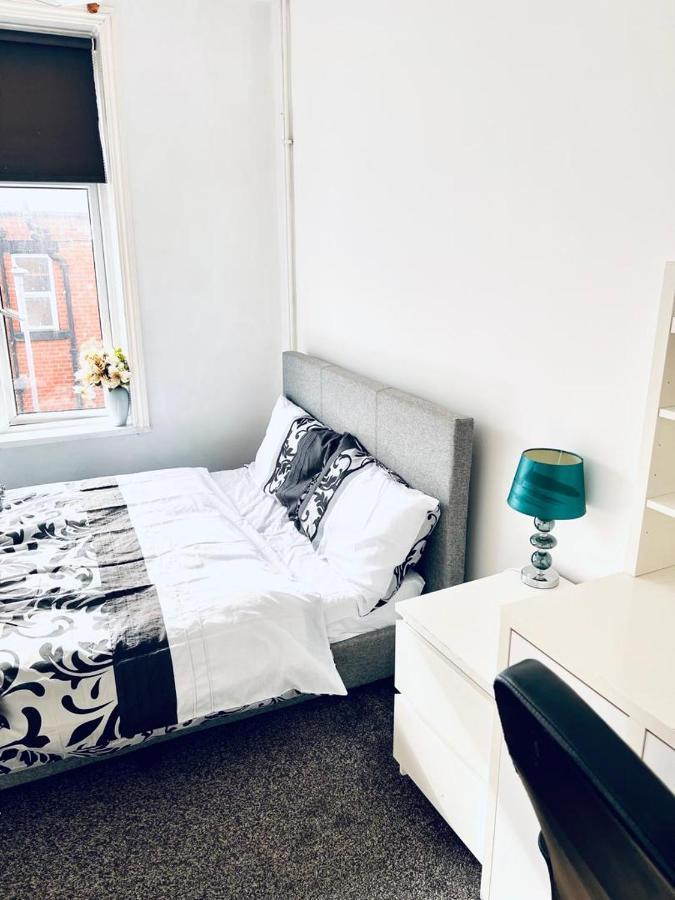 Private Room Close To Leeds University And City Centre Zewnętrze zdjęcie