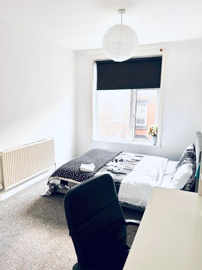 Private Room Close To Leeds University And City Centre Zewnętrze zdjęcie